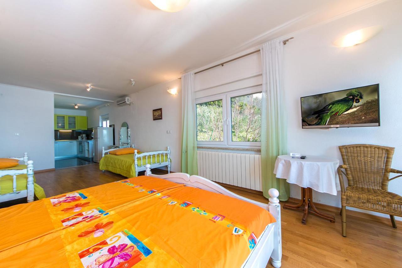 Adria Brela Apartments Zewnętrze zdjęcie