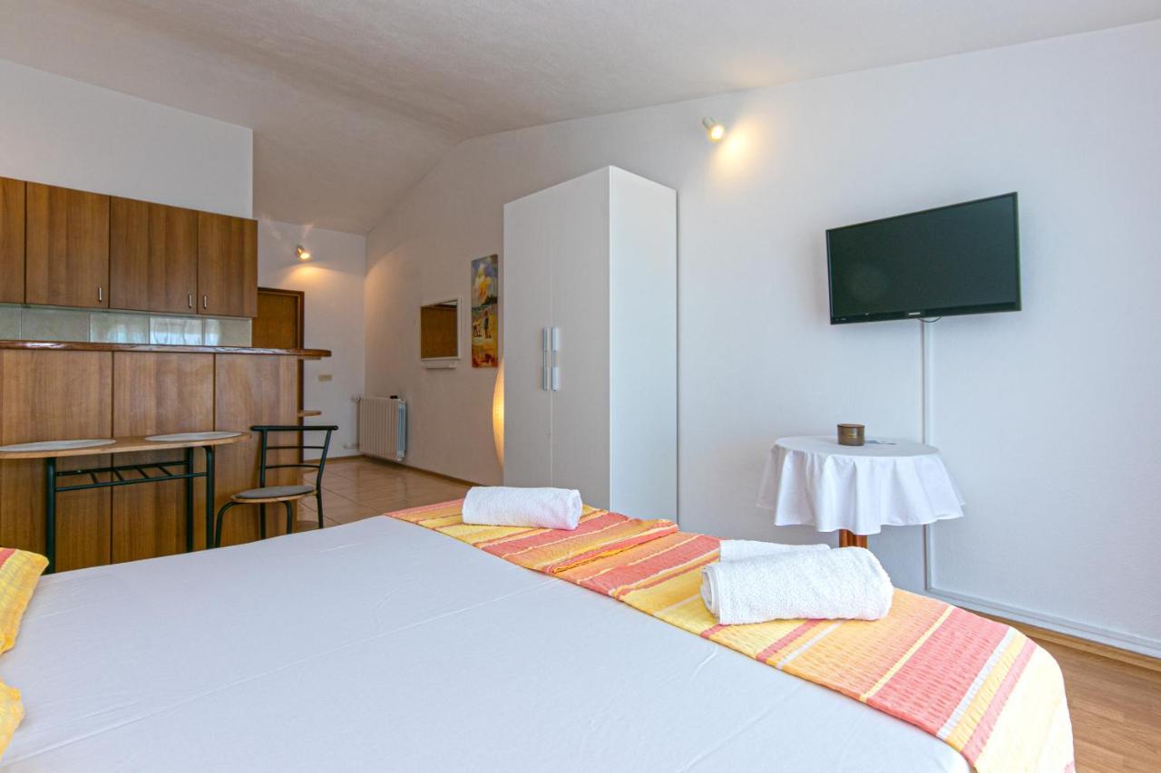 Adria Brela Apartments Zewnętrze zdjęcie